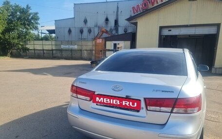 Hyundai Sonata VI, 2009 год, 950 000 рублей, 4 фотография