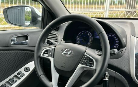 Hyundai Solaris II рестайлинг, 2013 год, 819 000 рублей, 10 фотография