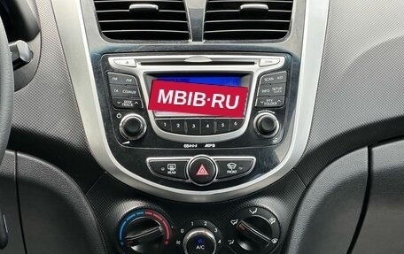 Hyundai Solaris II рестайлинг, 2013 год, 819 000 рублей, 16 фотография