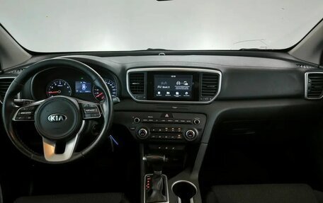 KIA Sportage IV рестайлинг, 2018 год, 1 787 000 рублей, 5 фотография