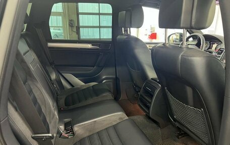 Volkswagen Touareg III, 2017 год, 3 100 000 рублей, 24 фотография