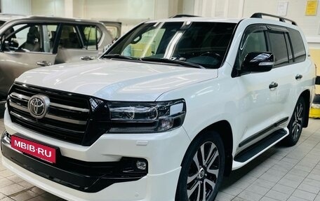Toyota Land Cruiser 200, 2019 год, 7 960 000 рублей, 1 фотография