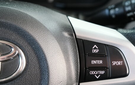 Toyota Roomy I, 2017 год, 1 099 000 рублей, 13 фотография