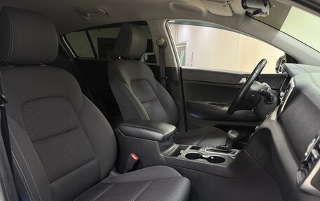 KIA Sportage IV рестайлинг, 2017 год, 2 035 000 рублей, 10 фотография