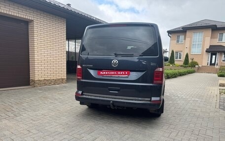 Volkswagen Multivan T6 рестайлинг, 2018 год, 3 650 000 рублей, 4 фотография