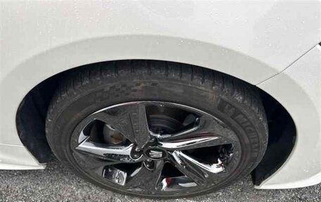 Toyota Crown, 2018 год, 1 769 000 рублей, 10 фотография