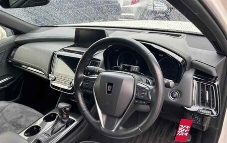 Toyota Crown, 2018 год, 1 769 000 рублей, 7 фотография