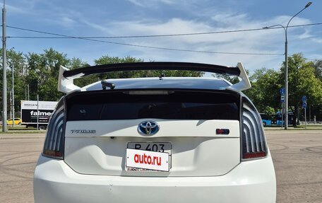 Toyota Prius, 2015 год, 1 150 000 рублей, 5 фотография