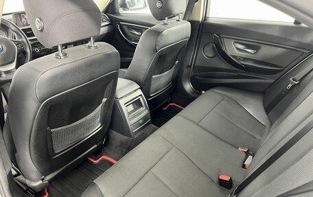 BMW 3 серия, 2017 год, 2 199 000 рублей, 18 фотография