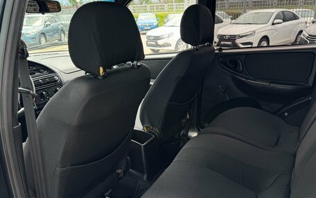 Chevrolet Niva I рестайлинг, 2015 год, 769 000 рублей, 11 фотография