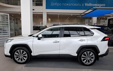 Toyota RAV4, 2020 год, 3 477 000 рублей, 8 фотография