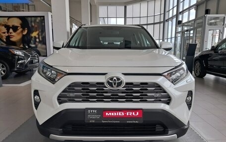 Toyota RAV4, 2020 год, 3 477 000 рублей, 2 фотография