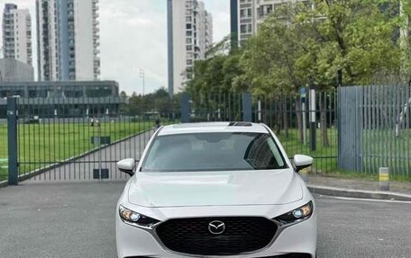 Mazda 3, 2021 год, 1 950 000 рублей, 2 фотография