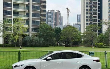 Mazda 3, 2021 год, 1 950 000 рублей, 3 фотография