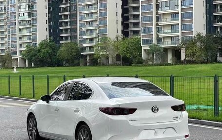 Mazda 3, 2021 год, 1 950 000 рублей, 4 фотография