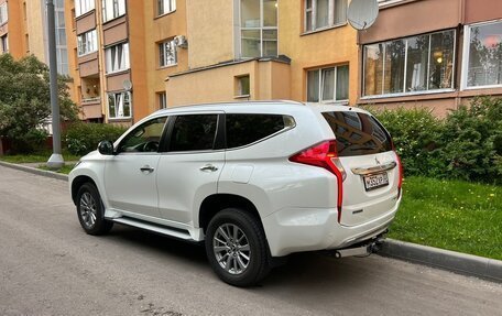 Mitsubishi Pajero Sport III рестайлинг, 2017 год, 2 810 000 рублей, 8 фотография