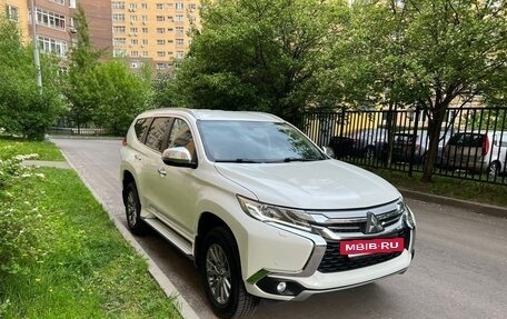 Mitsubishi Pajero Sport III рестайлинг, 2017 год, 2 810 000 рублей, 16 фотография