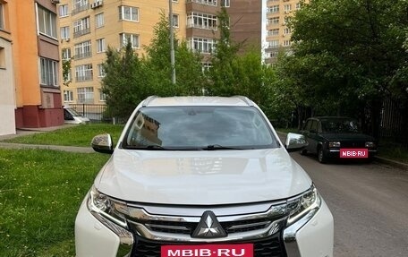 Mitsubishi Pajero Sport III рестайлинг, 2017 год, 2 810 000 рублей, 14 фотография