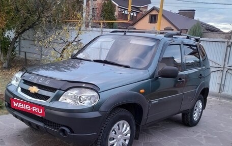 Chevrolet Niva I рестайлинг, 2009 год, 500 000 рублей, 2 фотография