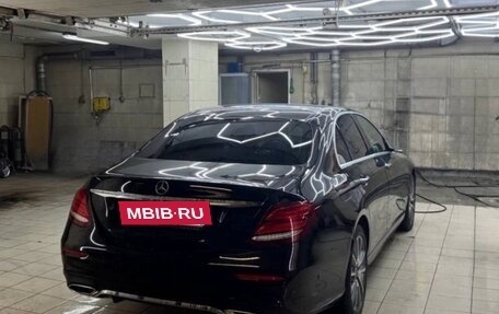 Mercedes-Benz E-Класс, 2018 год, 3 600 000 рублей, 7 фотография