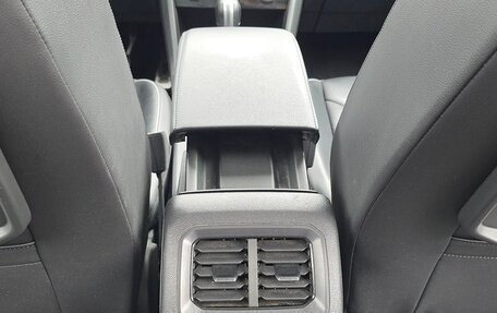 Volkswagen Tiguan II, 2019 год, 2 850 000 рублей, 4 фотография