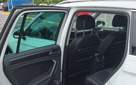 Volkswagen Tiguan II, 2019 год, 2 850 000 рублей, 13 фотография