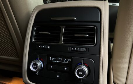 Volkswagen Touareg III, 2015 год, 3 090 000 рублей, 19 фотография