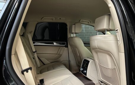 Volkswagen Touareg III, 2015 год, 3 090 000 рублей, 16 фотография