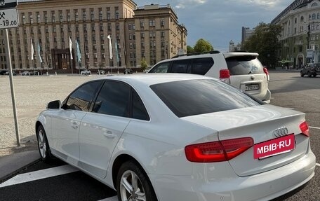 Audi A4, 2013 год, 1 550 000 рублей, 4 фотография