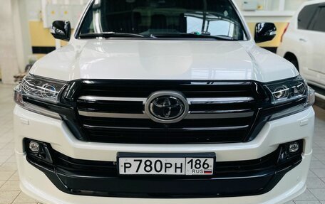 Toyota Land Cruiser 200, 2019 год, 7 960 000 рублей, 2 фотография