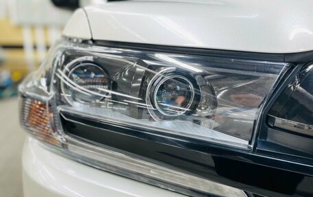 Toyota Land Cruiser 200, 2019 год, 7 960 000 рублей, 6 фотография