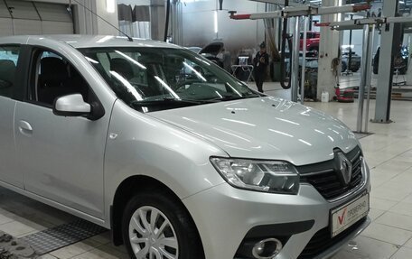 Renault Sandero II рестайлинг, 2018 год, 800 000 рублей, 2 фотография