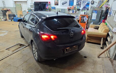 Opel Astra J, 2010 год, 750 000 рублей, 5 фотография