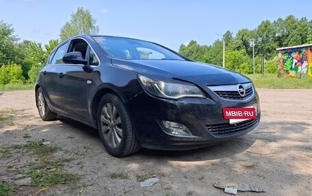 Opel Astra J, 2010 год, 750 000 рублей, 3 фотография
