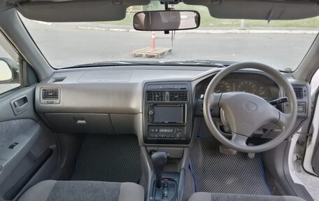 Toyota Carina, 2001 год, 400 000 рублей, 4 фотография