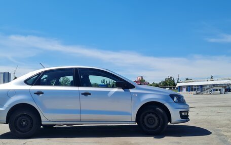 Volkswagen Polo VI (EU Market), 2018 год, 850 000 рублей, 3 фотография