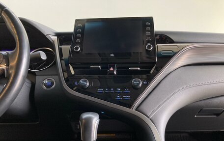Toyota Camry, 2021 год, 3 200 000 рублей, 11 фотография