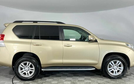 Toyota Land Cruiser Prado 150 рестайлинг 2, 2010 год, 2 229 064 рублей, 4 фотография