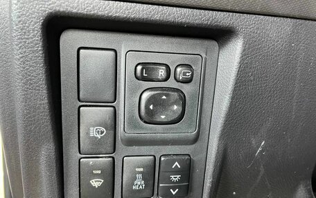 Toyota Land Cruiser Prado 150 рестайлинг 2, 2010 год, 2 229 064 рублей, 19 фотография