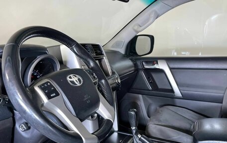 Toyota Land Cruiser Prado 150 рестайлинг 2, 2010 год, 2 229 064 рублей, 34 фотография