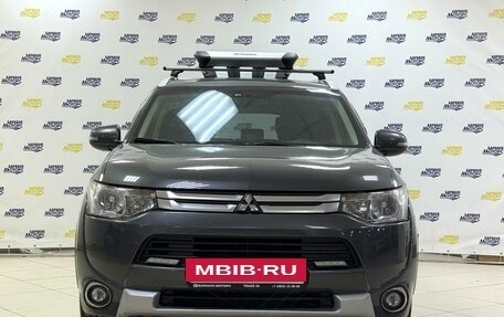 Mitsubishi Outlander III рестайлинг 3, 2014 год, 1 893 000 рублей, 2 фотография