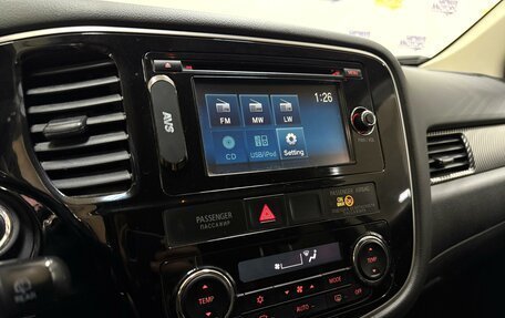 Mitsubishi Outlander III рестайлинг 3, 2014 год, 1 893 000 рублей, 21 фотография