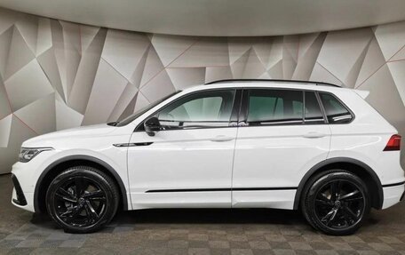 Volkswagen Tiguan II, 2021 год, 2 540 000 рублей, 4 фотография