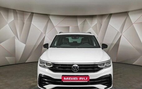 Volkswagen Tiguan II, 2021 год, 2 540 000 рублей, 7 фотография
