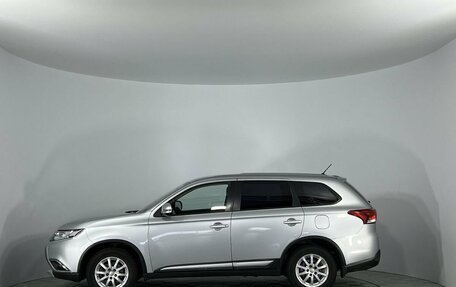 Mitsubishi Outlander III рестайлинг 3, 2016 год, 1 470 000 рублей, 8 фотография
