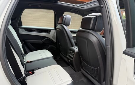 Porsche Cayenne III, 2025 год, 16 200 000 рублей, 16 фотография