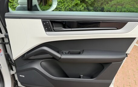 Porsche Cayenne III, 2025 год, 16 200 000 рублей, 20 фотография