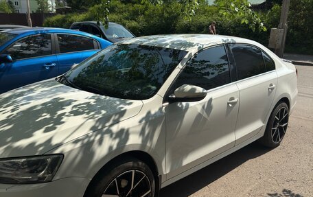 Volkswagen Jetta VI, 2012 год, 1 200 000 рублей, 2 фотография