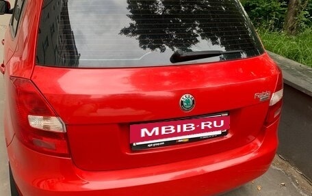 Skoda Fabia II, 2011 год, 250 000 рублей, 2 фотография