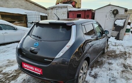 Nissan Leaf I, 2011 год, 800 000 рублей, 2 фотография